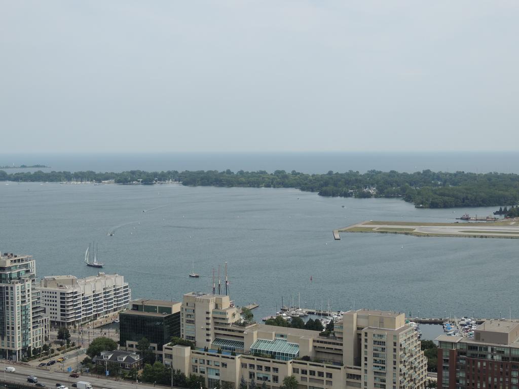 Tvhr - Luxury Condos In Heart Of Downtown Toronto Eksteriør bilde